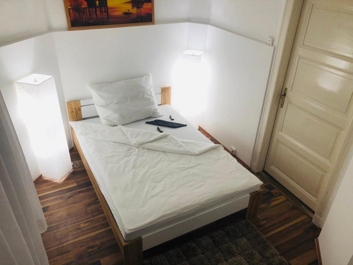 Pannonia Best Home Budapest Bagian luar foto